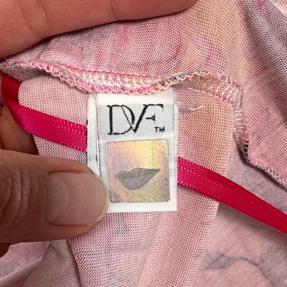 Diane Von Furstenberg CollaredShort Sleeved Floral Wrap Dress in Pink and Purple - Picture 10 of 13